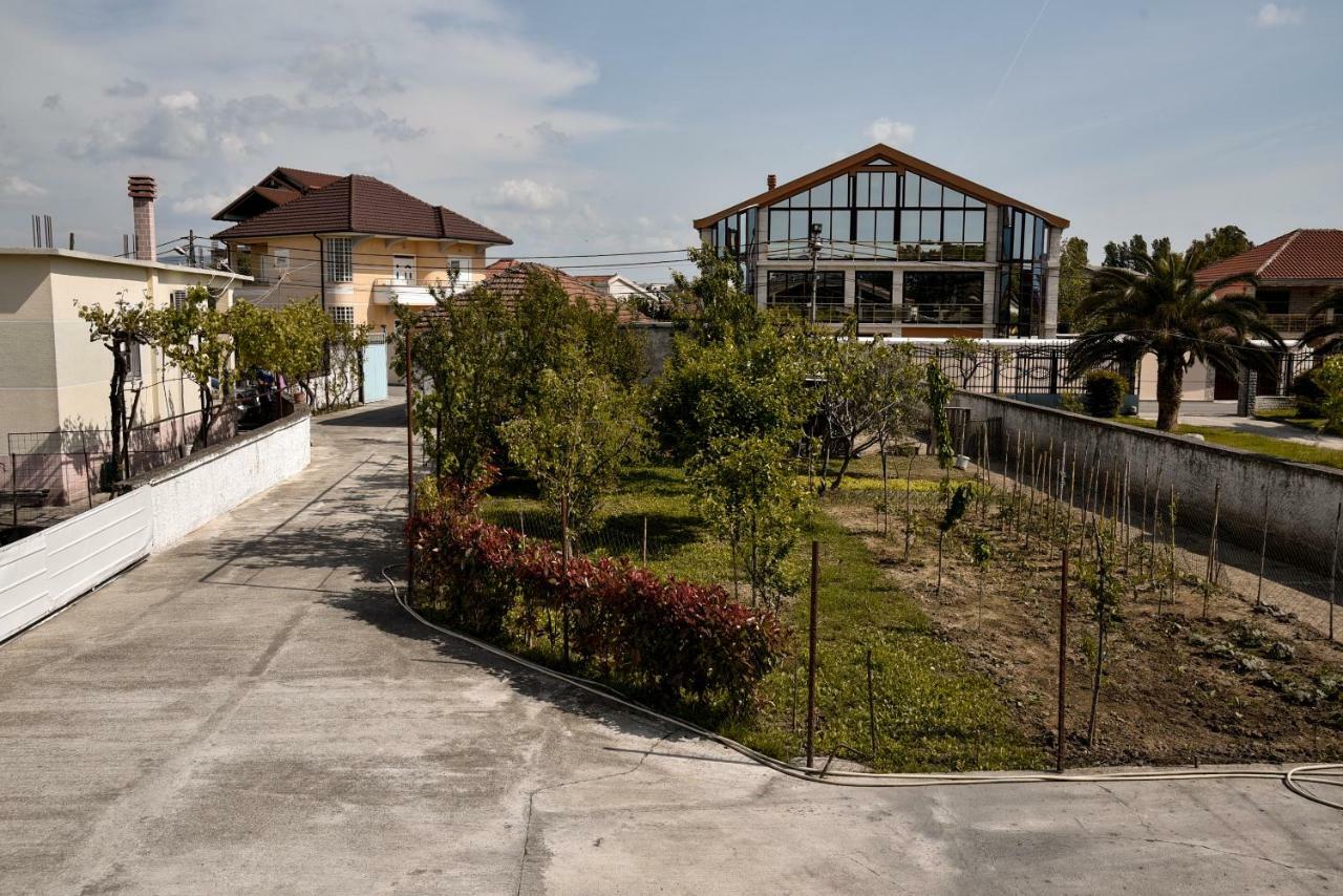 Villa Garden Shkodra Екстер'єр фото